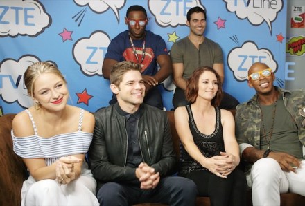 supergirl-cast-2